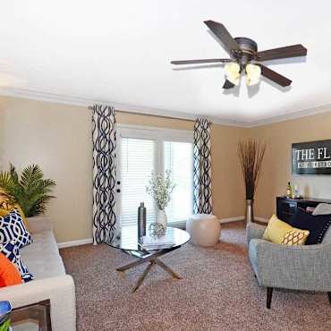 The Flats At Hurstbourne Apartments Louisville Ky 40220