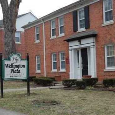 Wellington Plaza Apartments Kansas City Mo 64111