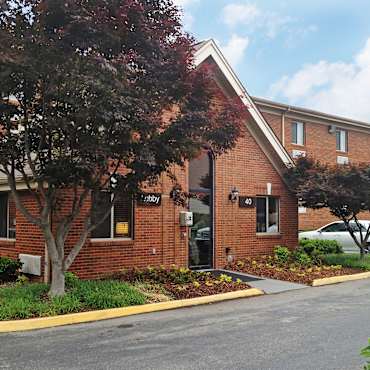 Furnished Studio Birmingham Wildwood Apartments