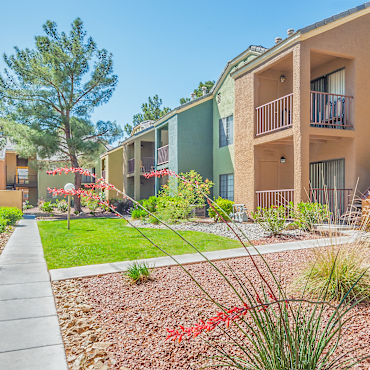 Bella Vita Apartments For Rent 152 Apartments Spring Valley Nv Apartmentguide Com