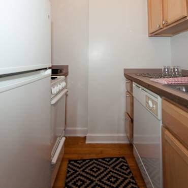 2828 N Pine Grove Apartments Chicago Il 60657