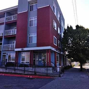 Ventura Park Plaza Apartments - Portland, OR 97216