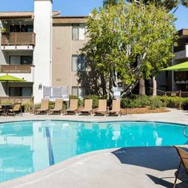 Eaves Warner Center Apartments Woodland Hills Ca 91367