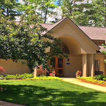 Lake Pointe Village Apartments Traverse City Mi 49686