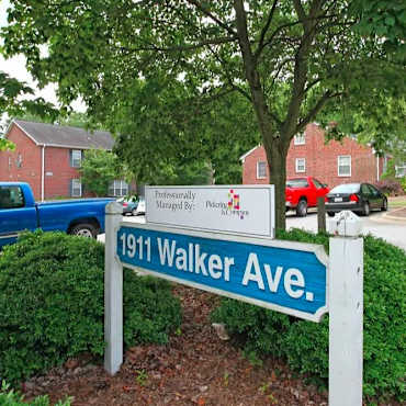 Walker Avenue Student Apartments - Greensboro, NC 27403