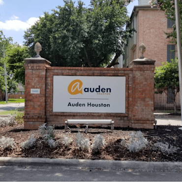 Auden Houston Apartments Houston Tx 77004
