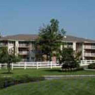 Woodcrest at Fairfield Apartments - Fairfield, NJ 07004
