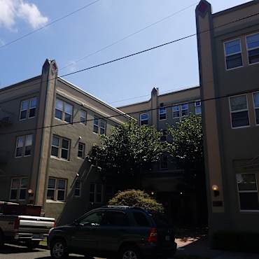 Regal Manor Apartments Portland Or 97232
