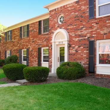 Hampton Court Apartments Of Indianapolis Indianapolis