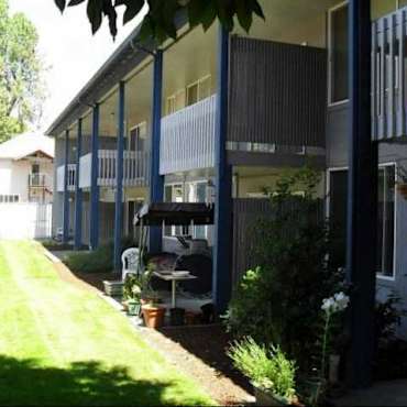 College Manor Apartments - Monmouth, OR 97361