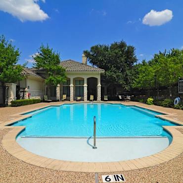 villas mariposa dallas apartments
