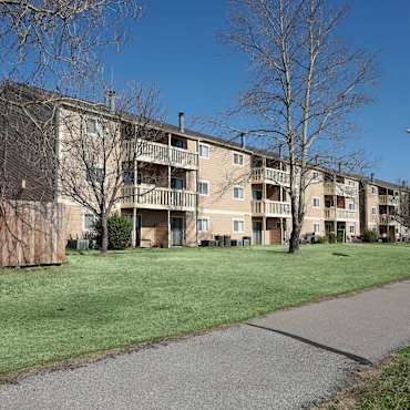 Riverwalk Apartments Wichita Ks 67216