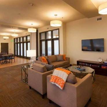 The Arbors At Oak Park Senior Community Apartments Sacramento Ca 95817