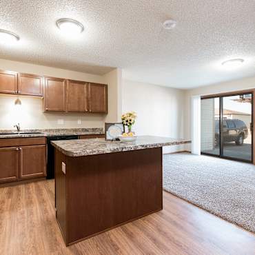 Sunset Ridge Apartments Amp Townhomes Bismarck Nd 58503