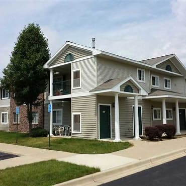 Eagles Wood and Trace Apartments - Dowagiac, MI 49047