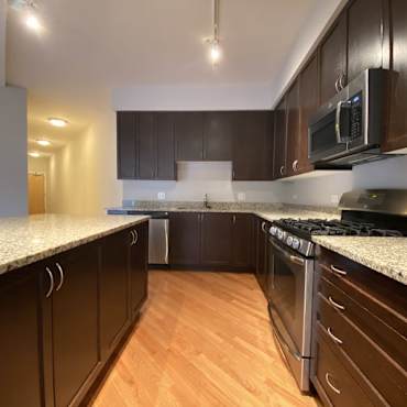 Apartments For Rent In Chicago Il With Balcony
