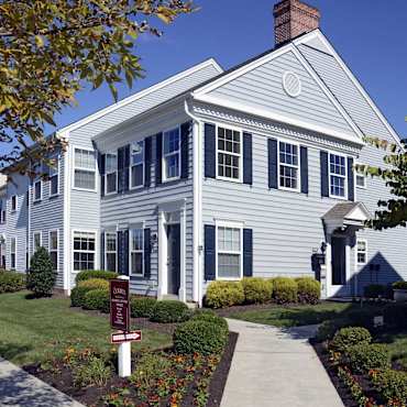 The Courts At Wetherburn Commons Apartments Lancaster