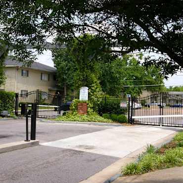 Mirabeau Gated Community Apartments Huntsville Al 35805