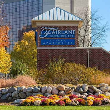 Fairlane Town Center Apartments - Dearborn, MI 48126
