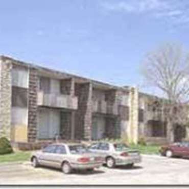 Ruskin Place Apartments - Kansas City, MO 64134
