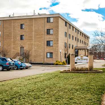 Sea Breeze Apartments - East Haven, CT 06512