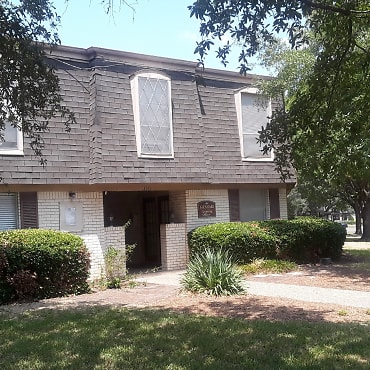 Glen Oaks Apartments - Waco, TX 76710