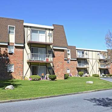 Apartments For Rent In Whitehall Pa 92 Rentals Apartmentguide Com