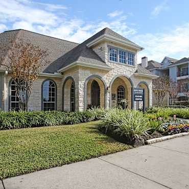 City Park in the Heights Apartments - Houston, TX 77008