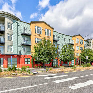Marine View Apartments  Portland, OR 97217