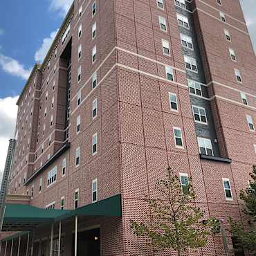 Lincoln Towers Apartments - Wilmington, DE 19806