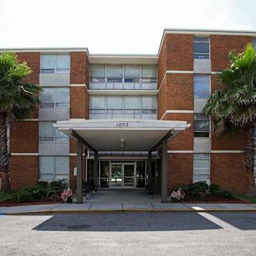 Bay Tower Apartments - Pascagoula, MS 39567