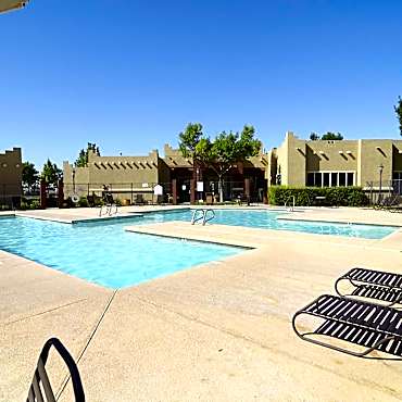 Seven Bar Apartments