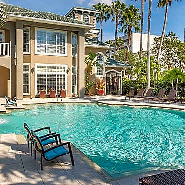 Post Bay At Rocky Point Apartments Tampa Fl 33607