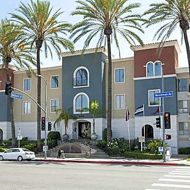 The Plaza At Sherman Oaks Apartments Sherman Oaks Ca 91423
