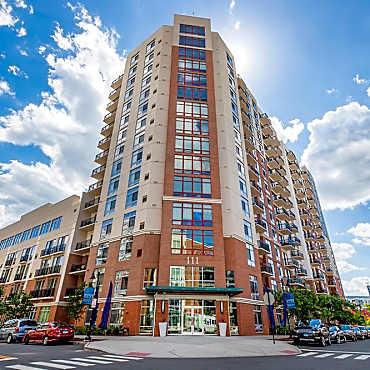 111 Harbor Point Apartments - Stamford, CT 06902
