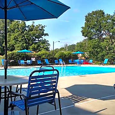Sherwood Station Apartments Winston Salem Nc 27106