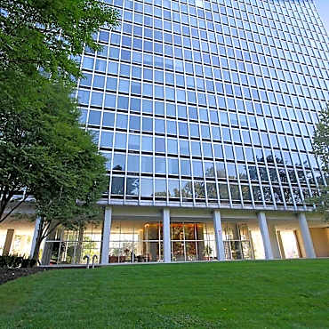 The Colonnade Apartments Newark Nj 07104
