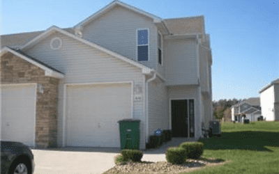 Condos & Townhouses For Rent in Lees Summit, MO 