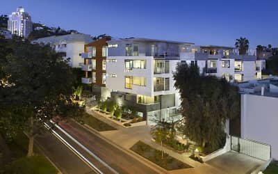 Fiona - Apartments in West Hollywood, CA