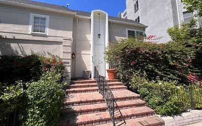 Rodeo Drive, Los Angeles Vacation Rentals: house rentals & more