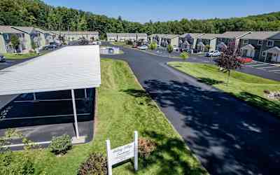 Traverse city 2025 cabins pet friendly