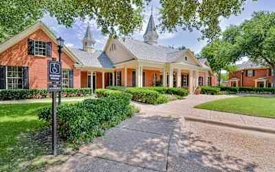 st moritz apartments dallas