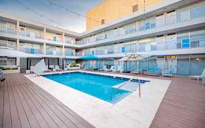 hotels in brandon ms with indoor pool