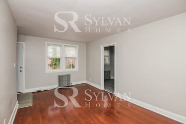6147 Chinquapin Pkwy - Baltimore, MD