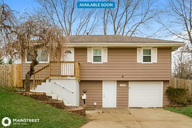 16380 E 34th St S - Independence, MO