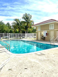 1063 Golden Lakes Blvd #315 - Royal Palm Beach, FL