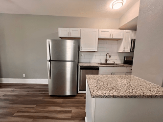 1213 12th St unit 4 - Greeley, CO