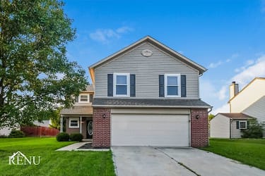 9938 Fountain Cove Drive - Indianapolis, IN