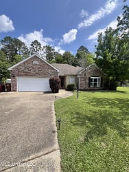12461 Lakeview Ct - Gulfport, MS
