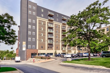 The Granary Lofts Apartments - Milwaukee, WI
